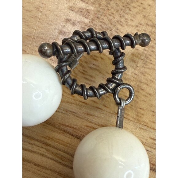 Black & White Glass Beaded Necklace With Toggle Clasp - Picture 5 of 10